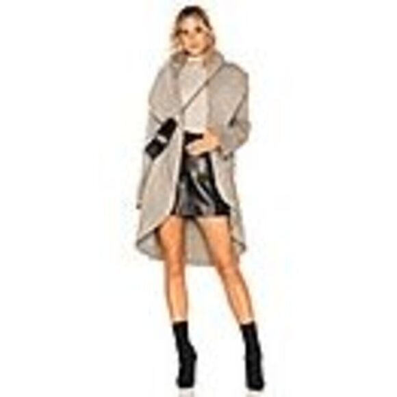 Young, Fabulous & Broke Sandrine Coat in Green, Soft and Comfy Cocoon Coat W/Puf - Picture 2 of 15